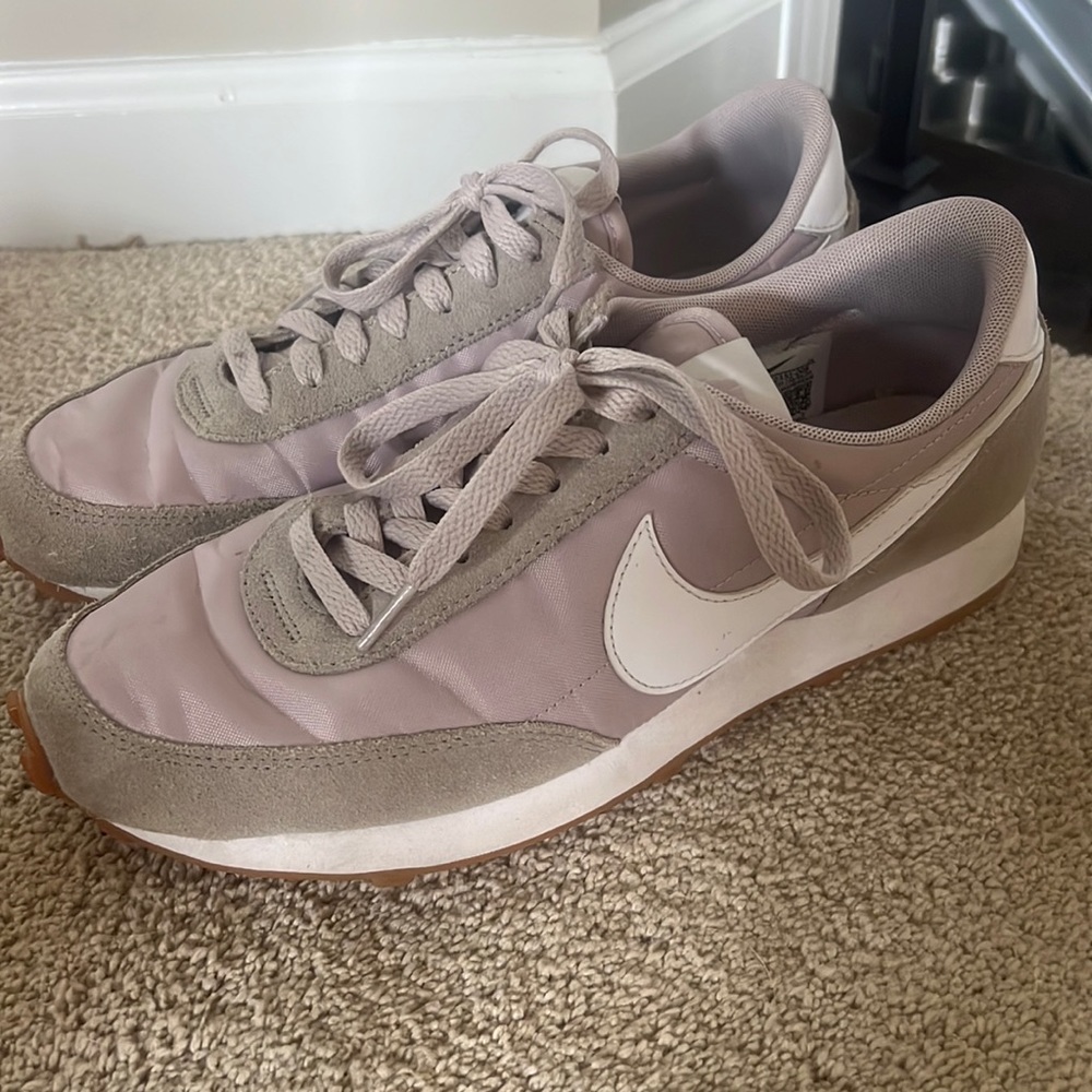 Nike retro street sneakers size 9